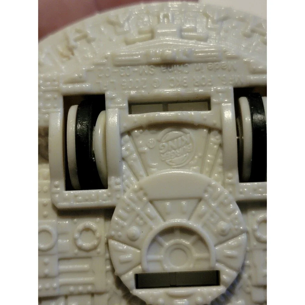 Burger King Toy a 'chunky' Millennium Falcon 2005 STAR WARS EPISODE 3 LFL
